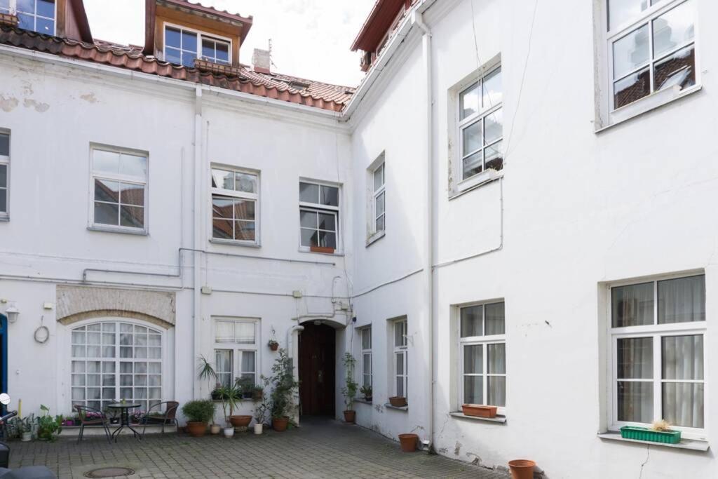 וילנה Private Sauna & 4 Bedrooms Old Town Rooftop Apartment מראה חיצוני תמונה