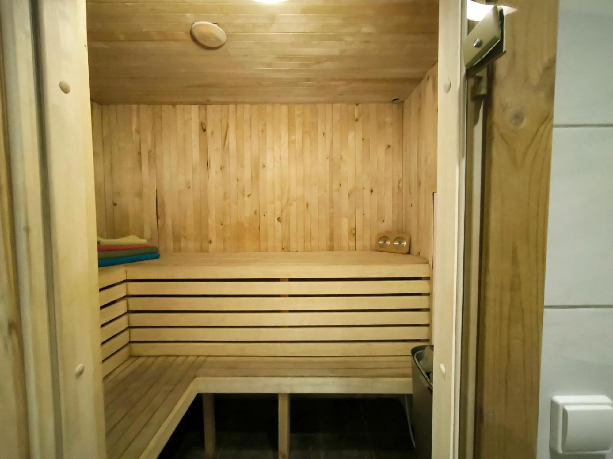 וילנה Private Sauna & 4 Bedrooms Old Town Rooftop Apartment מראה חיצוני תמונה